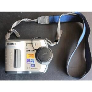 Sony FD Mavica 2.0MP Digital MVC-FD200 Dual Media 6X Zoom Untested